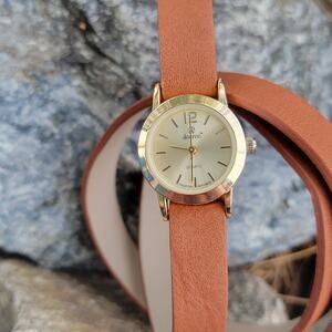 Vintage Watches Decree Gold Tone Ladies Quartz Watch Tan Leather Strap Classic